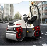 Cilindru compactor tandem CC1100 VI DYNAPAC, latime tambur 1070mm, greutate 2400kg, productie SUEDIA