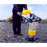 Mai compactor TRE75 STRONG, motor Honda GXR120, putere 4CP, greutate 70kg