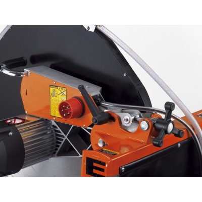 Masina de taiat caramida EXPERT 700 BATTIPAV, lungime taiere 550mm, disc 700mm, adancime 270mm, alimentare 400V