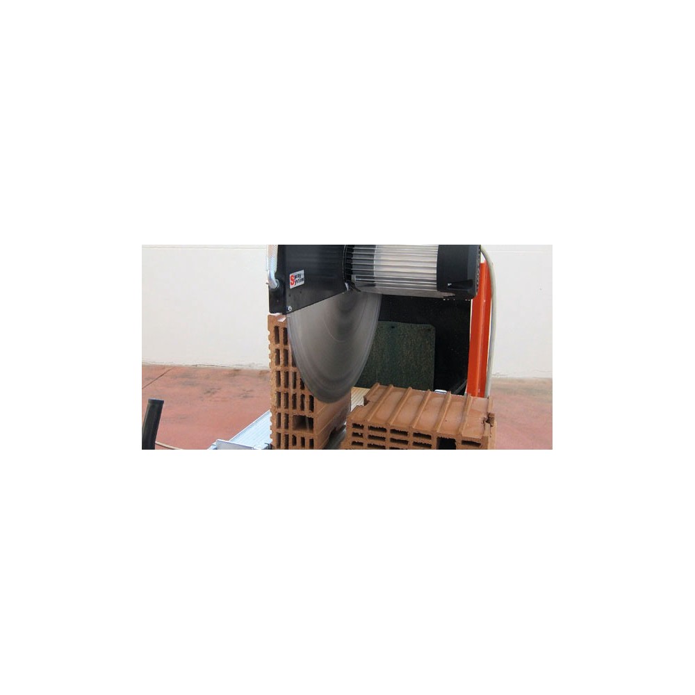 Masina de taiat caramida EXPERT 700 BATTIPAV, lungime taiere 550mm, disc 700mm, adancime 270mm, alimentare 400V