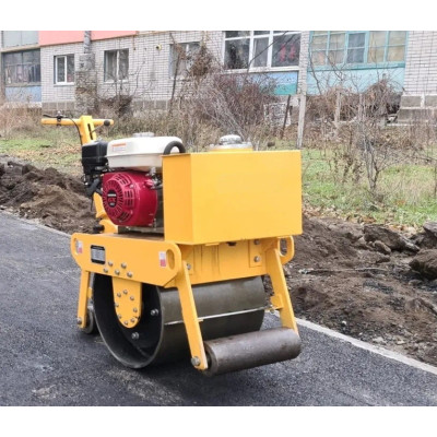 Rulou vibrocompactor STRONG cu latimea tamburului 450mm, motor Honda GX160, putere 5,5CP, greutate 200kg