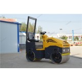 Cilindru compactor TANDEM Strong 2500kg, latime tambur 1200mm, motor Diesel CF3B35G, starter, 34,5CP