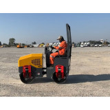 Cilindru compactor TANDEM Strong 1500kg, latime tambur 900mm, motor Diesel CF13, pornire electrica, 13CP
