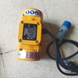 Cauti Vibrator extern de cofrag VEM100, forta centrifuga 990N, greutate 6,5kg, alimentare 230V ? Gasesti la SIFEE UTILAJE