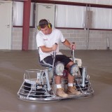 Finisor beton dublu Manual BT750 BETON TROWEL, motor HONDA GX390, putere 13CP, diametru 750mm, 192kg