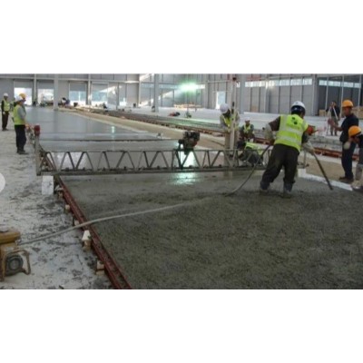 Grinda vibranta extensibila TRUSS SCREED cu o lungime maxima de 15m