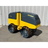 Cilindru compactor pentru santuri BMP8500 BOMAG, motor KOHLER KDW 1003, putere 12.8kW, 1595kg