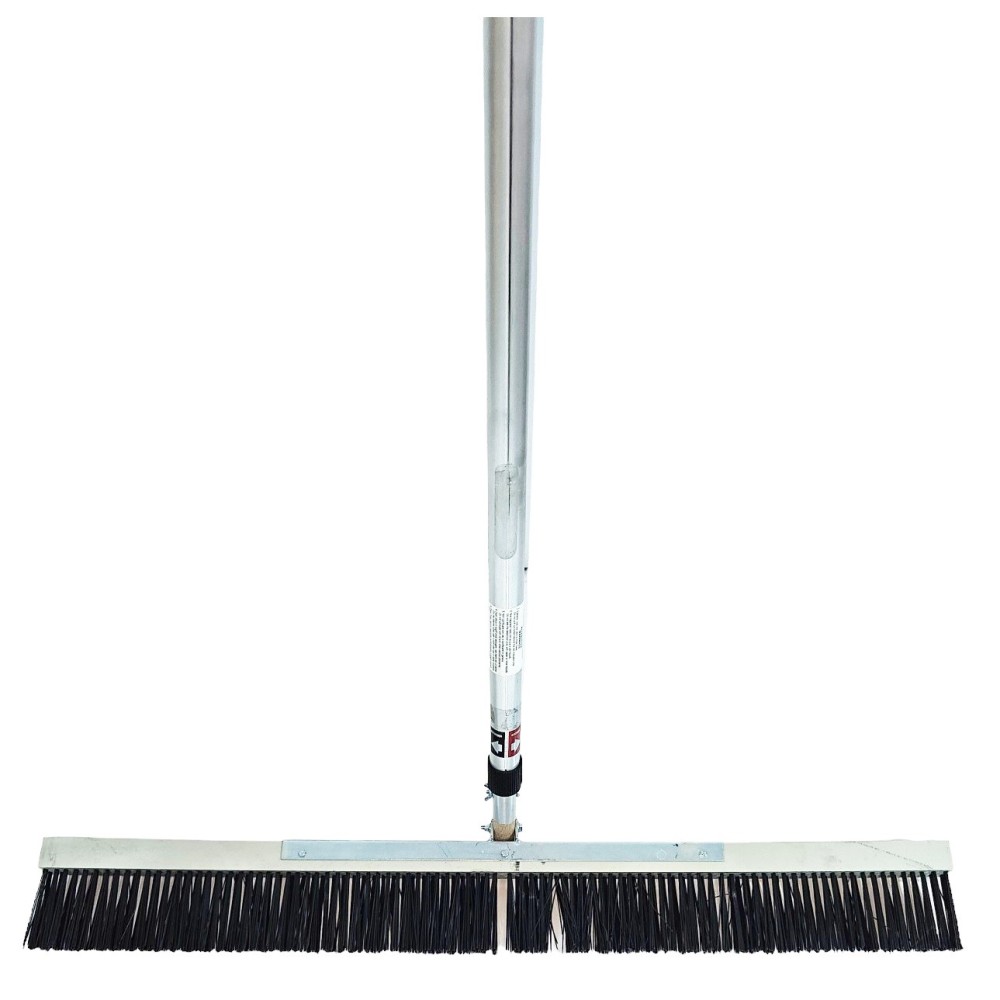 Perie pentru periat beton pe suport PVC cu latimea 1000mm si Maner telescopic cu lungimea de 8m