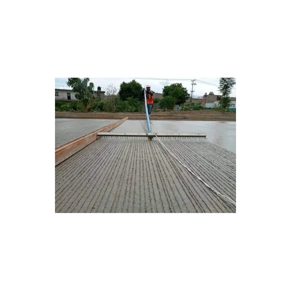 Perie metalica METAL STRONG pentru perierea betonului latime 1200mm, distanta intre dinti 19mm si 2 manere din aluminiu 1.8m