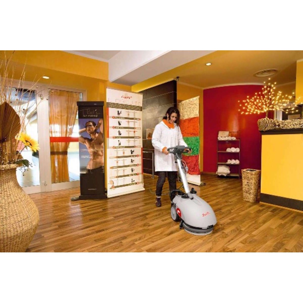 Mașină spălat și aspirat COMAC VISPA 35B, 12V, 1.050 m²/h