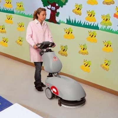Mașină spălat și aspirat COMAC VISPA 35B, 12V, 1.050 m²/h