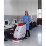 Mașină spălat pardoseli COMAC ABILA 20BT 24V | SIFEE