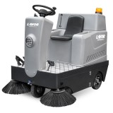 Mașină de măturat LAVOR SWL R 950 ET cu operator la bord