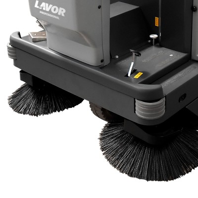 Mașină de măturat SWL R 1100 ET LAVOR 24V – 9.700 m²/h