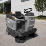 Mașină de măturat LAVOR SWL R 1100 DT Diesel YANMAR, 9.700 m²/h
