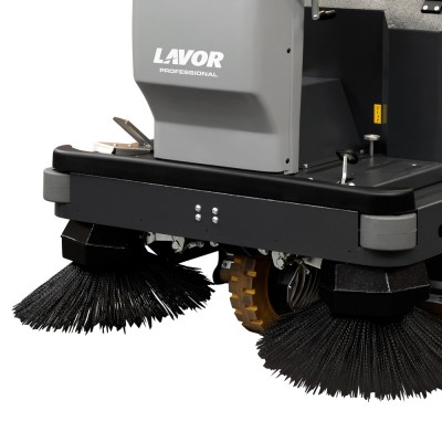 Mașină de măturat LAVOR SWL R 1100 DT BIN-UP Diesel YANMAR, 9.700 m²/h
