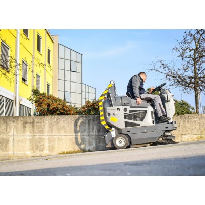 Mașină de măturat LAVOR SWL R 1100 DT BIN-UP Diesel YANMAR, 9.700 m²/h