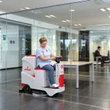 COMAC INNOVA 55B CB – Mașină spălat pardoseli cu om la bord, 560 mm | SIFEE