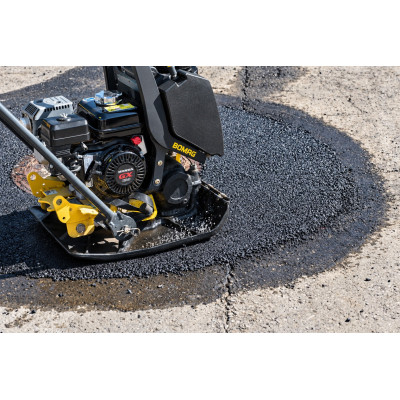 Placă compactoare asfalt BOMAG BP 12/50 A, Honda GX120, 12 kN