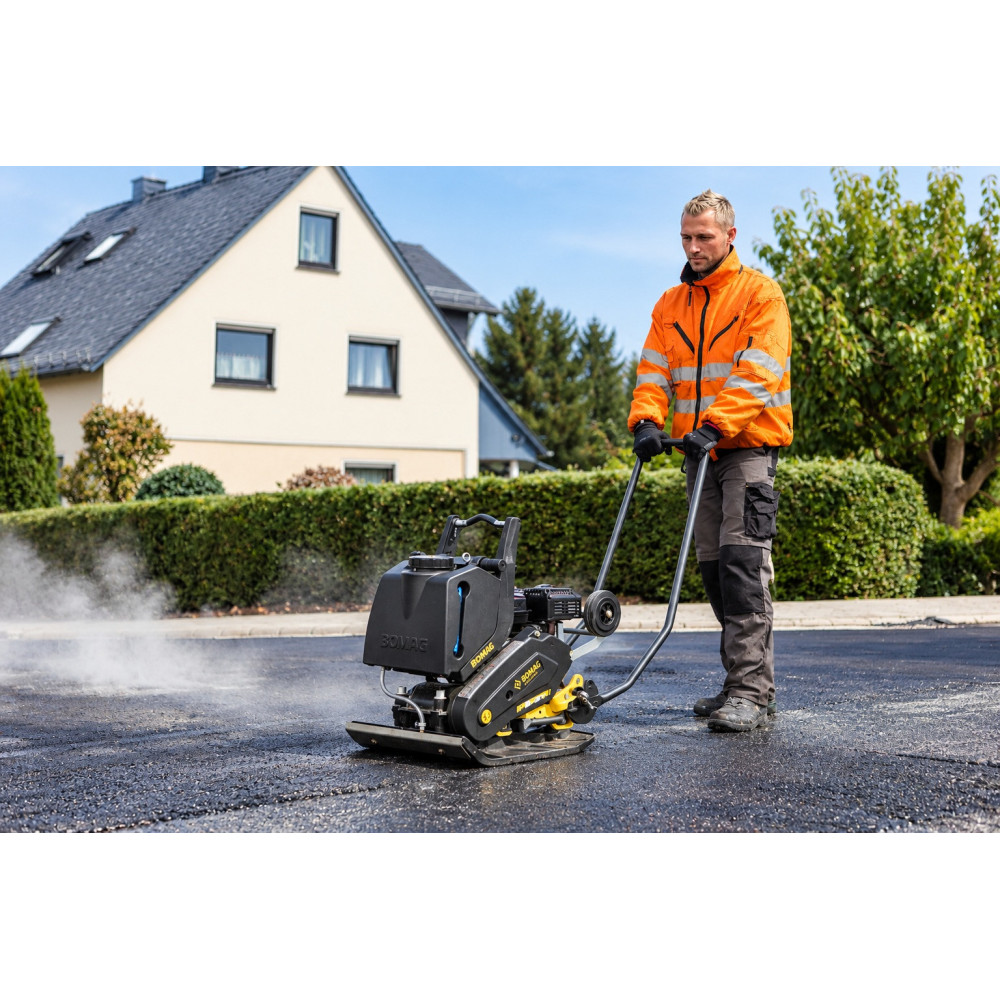Placă compactoare asfalt BOMAG BP 12/50 A, Honda GX120, 12 kN