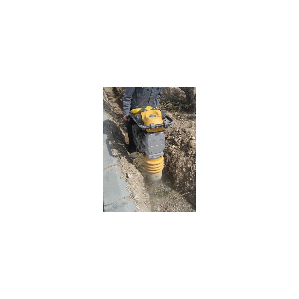 Mai compactor PH70H ENAR, motor Honda GX120, putere motor 4CP, greutate 74kg, SPANIA