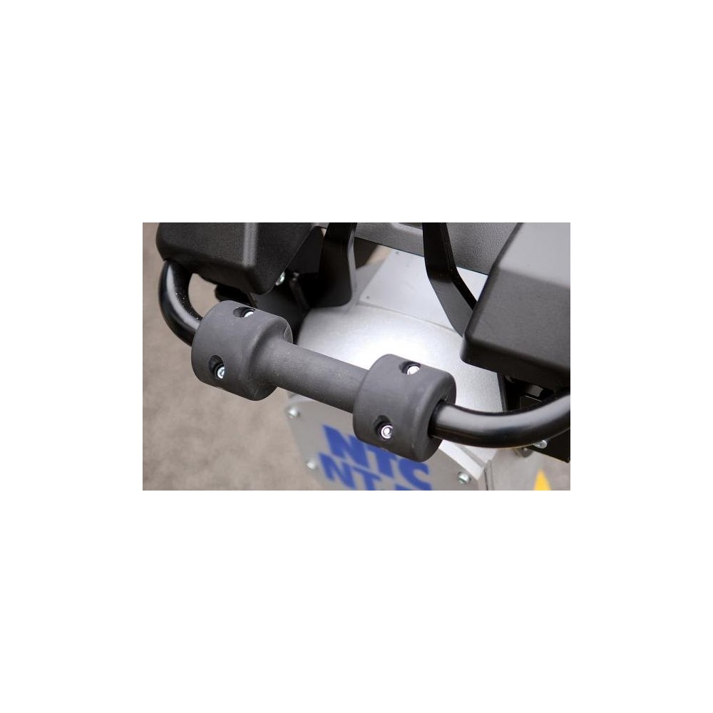 Mai compactor NT68 NTC, motor Honda GX120, putere motor 4CP, greutate 68kg, CEHIA