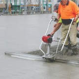 Grinda vibranta EUROSCREED, motor HONDA GX35, putere 1,5CP, lungime profil aluminiu 4,9m