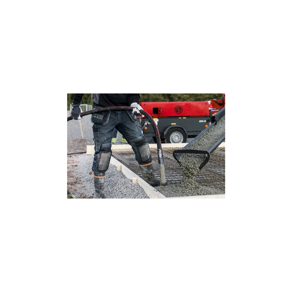 Cauti Vibrator beton pneumatic PNU50 ENAR, lungime furtun imersie 2, cap de vibrare 50mm ? Gasesti la SIFEE UTILAJE
