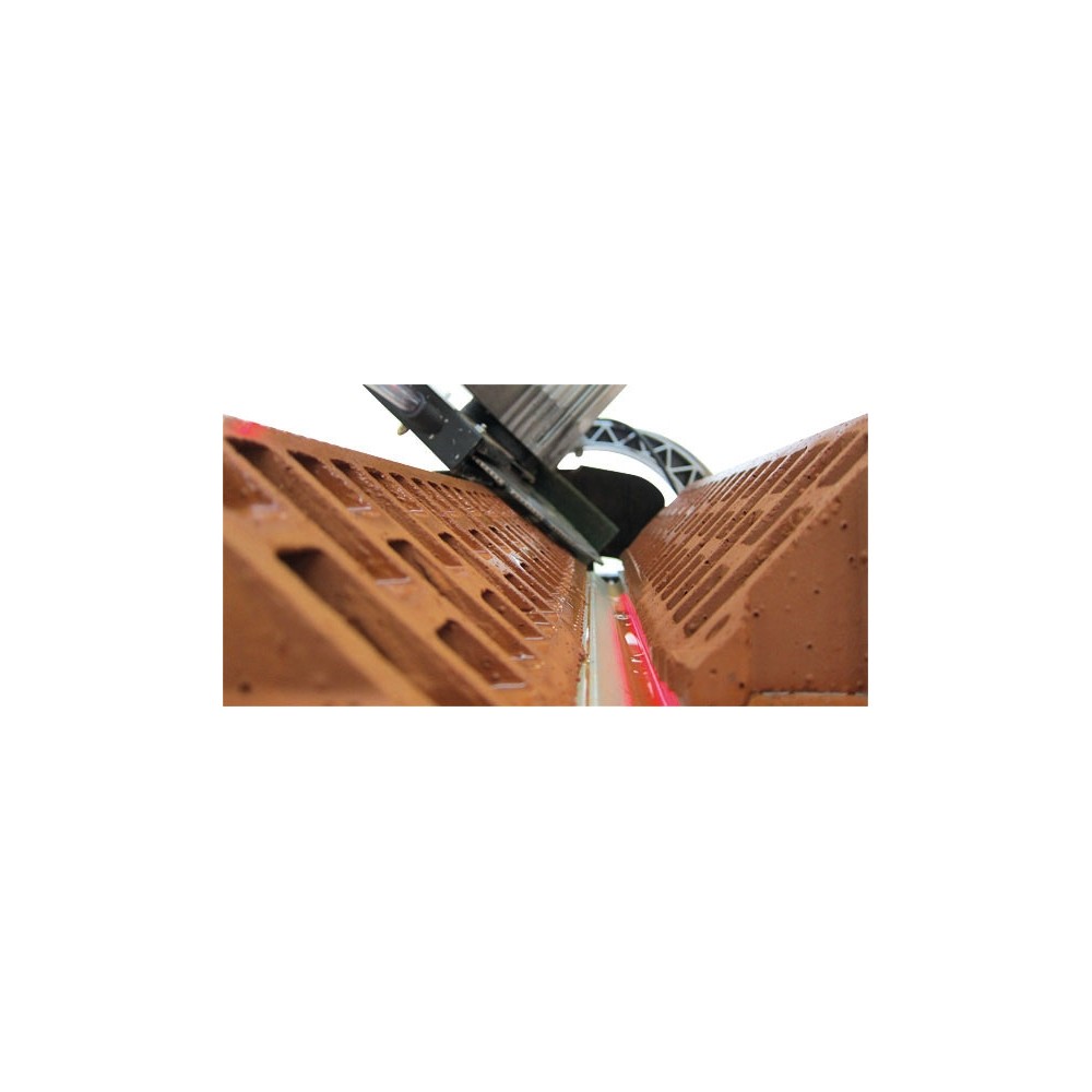 Masa de Taiat ELITE 80 BATTIPAV, Lungime taiere 80cm, disc diamantat 350mm, adancime taiere 110mm