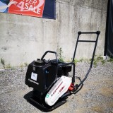 Placa compactoare DFP7AX DYNAPAC, motor Honda GX120, putere 4,0CP, greutate 82kg, GERMANIA