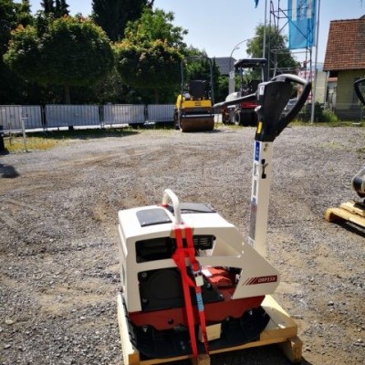 Placa compactoare reversibila model DRP25D marca DYNAPAC, Hatz 1B20, putere 4,2CP, greutate 260kg