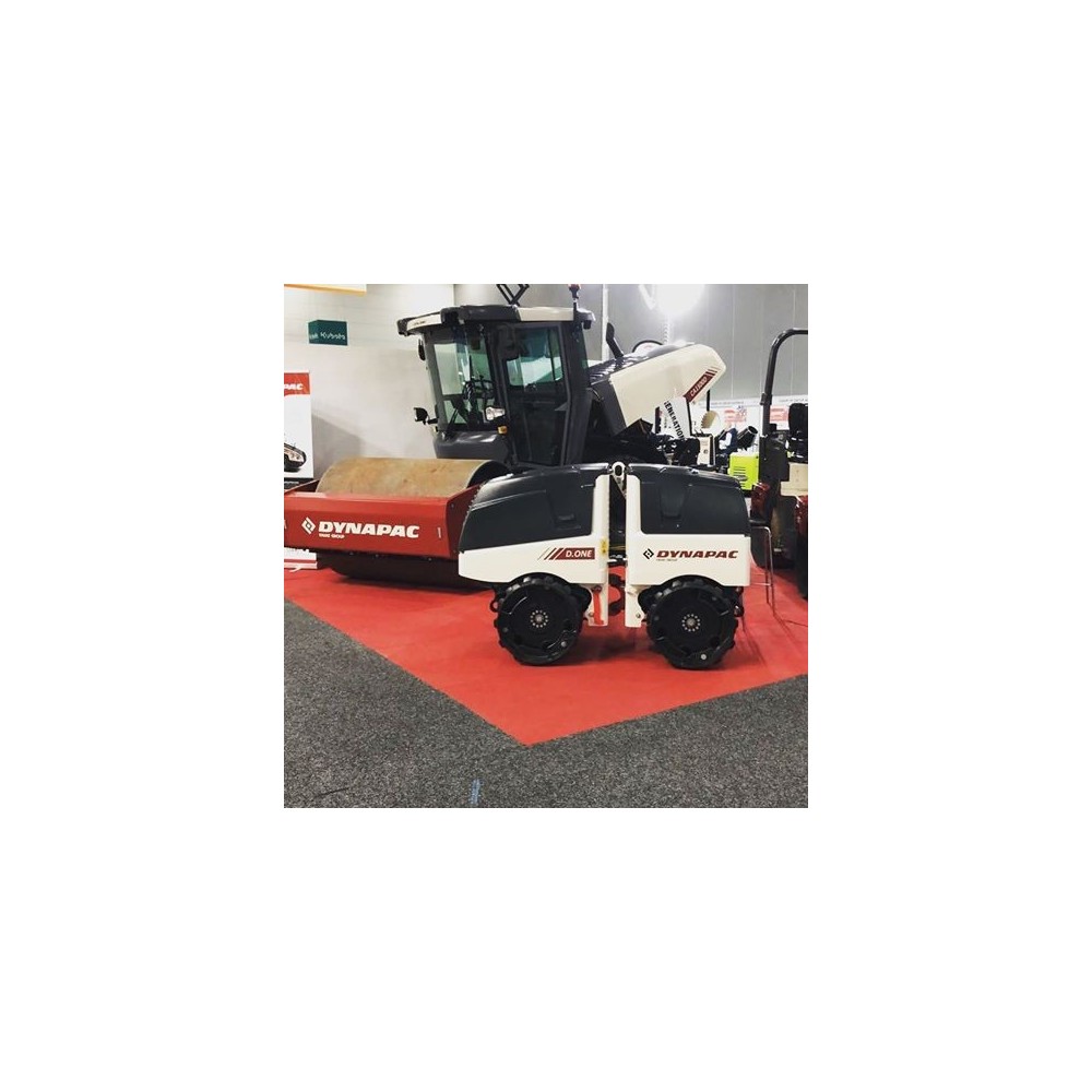 Cilindru compactor pentru santuri D.ONE DYNAPAC, motor KUBOTA D1005, putere 20CP, 1595kg