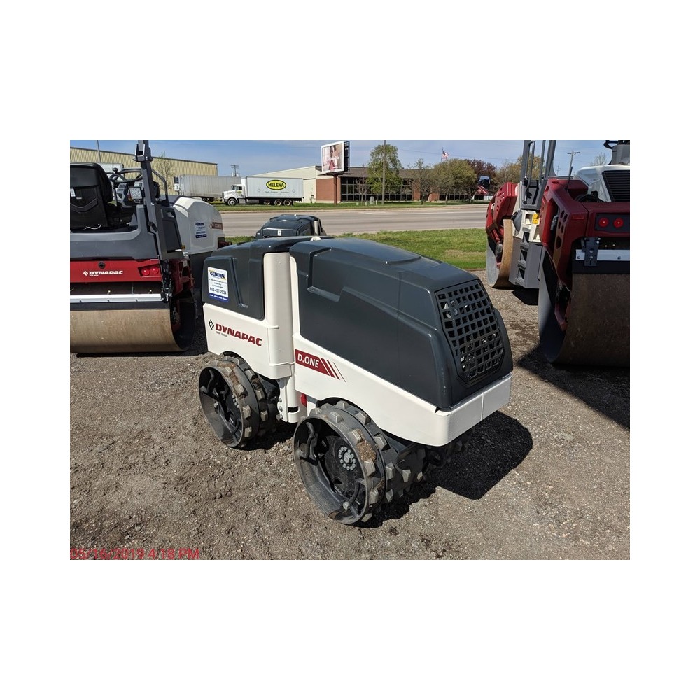 Cilindru compactor pentru santuri D.ONE DYNAPAC, motor KUBOTA D1005, putere 20CP, 1595kg